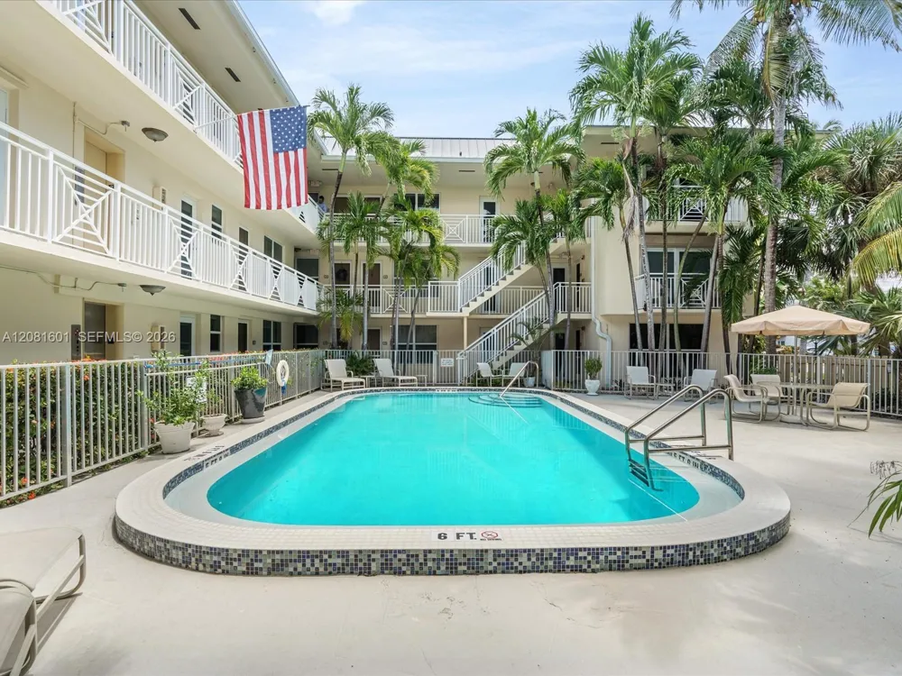 255 Sunrise Dr #307 Key Biscayne, FL 33149