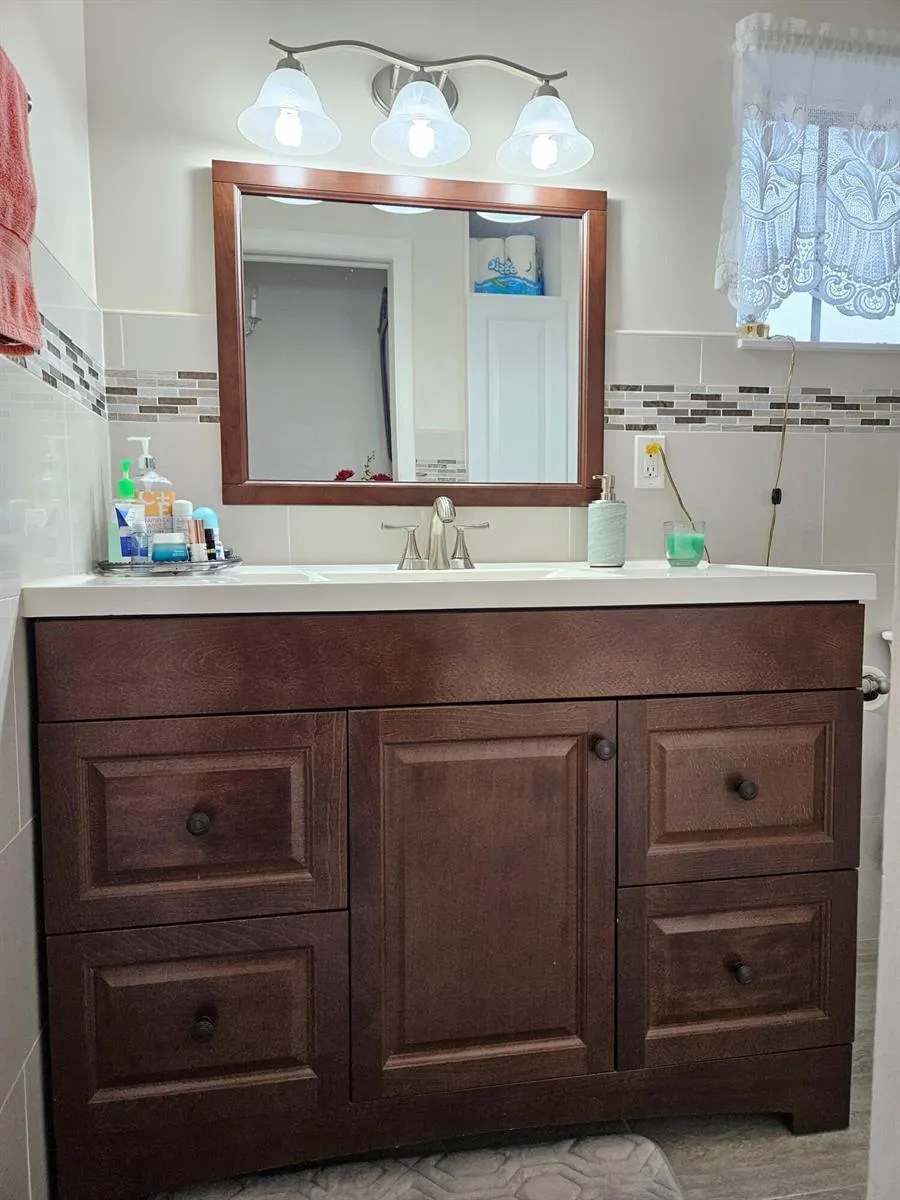 2920 CROSLEY DRIVE E #B West Palm Beach, FL 33415