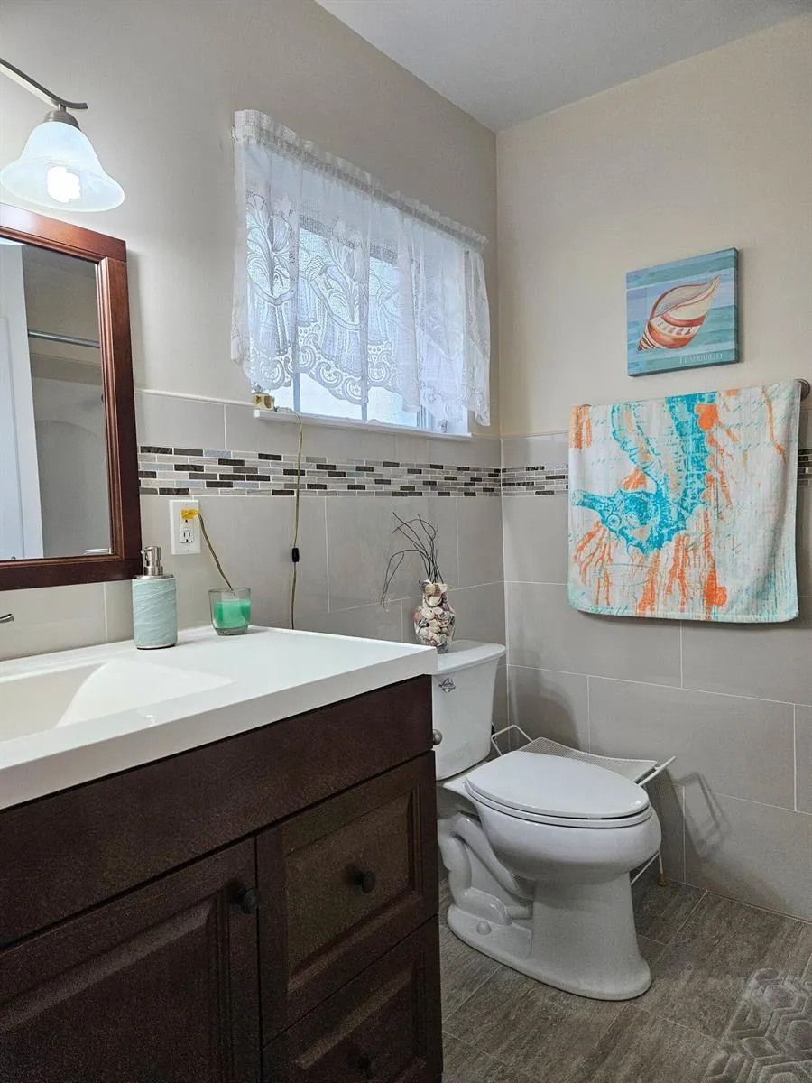 2920 CROSLEY DRIVE E #B West Palm Beach, FL 33415