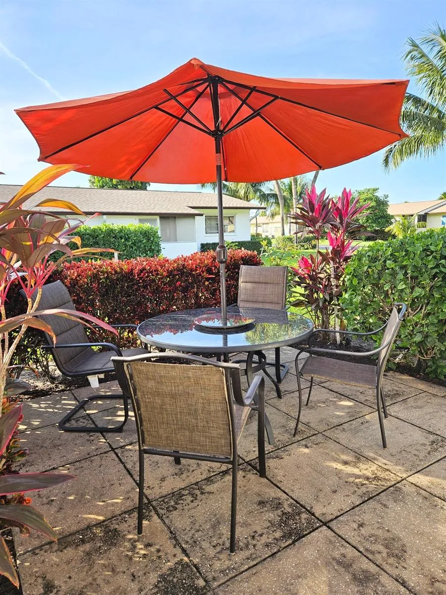 2920 CROSLEY DRIVE E #B West Palm Beach, FL 33415
