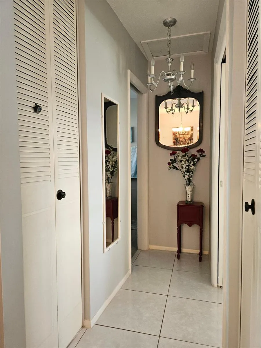 2920 CROSLEY DRIVE E #B West Palm Beach, FL 33415