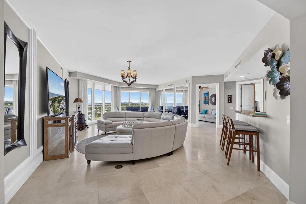 2700 Ocean Drive #905B Riviera Beach, FL 33404