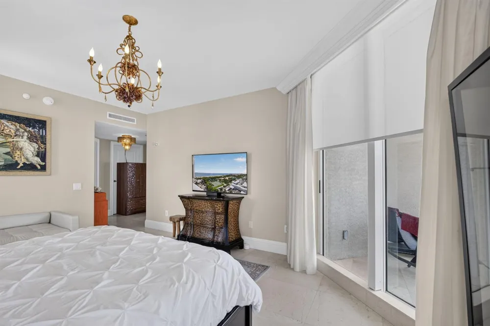 2700 Ocean Drive #905B Riviera Beach, FL 33404