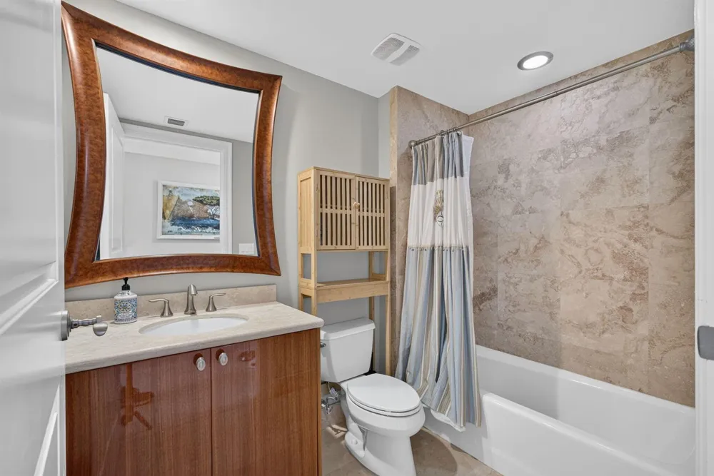 2700 Ocean Drive #905B Riviera Beach, FL 33404