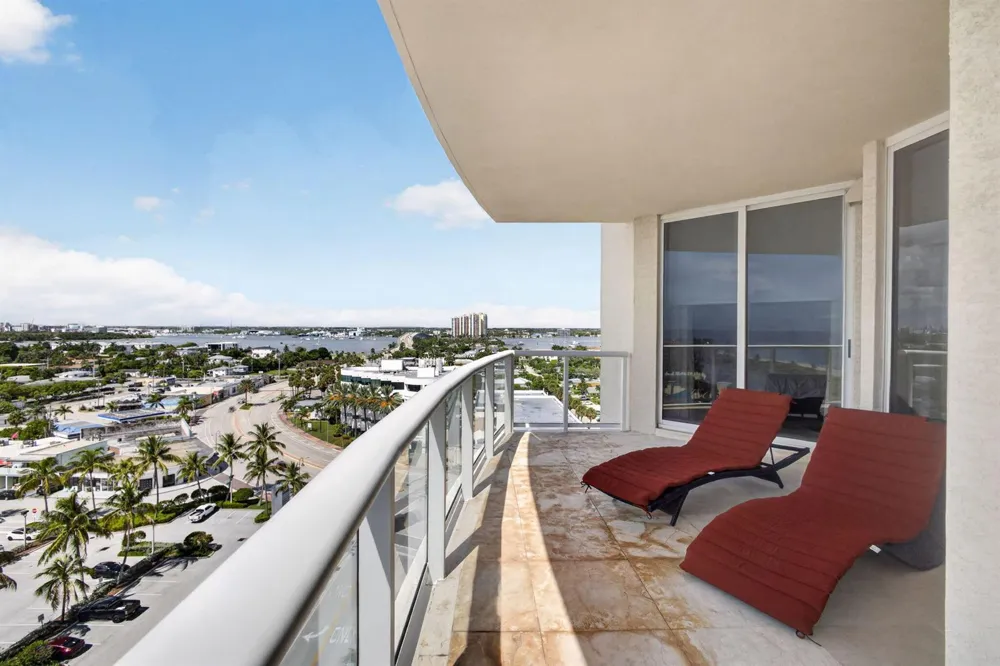 2700 Ocean Drive #905B Riviera Beach, FL 33404