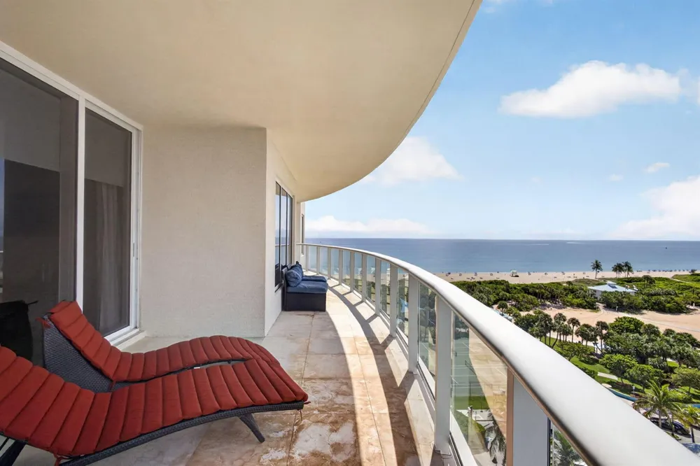 2700 Ocean Drive #905B Riviera Beach, FL 33404