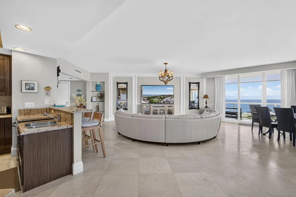 2700 Ocean Drive #905B Riviera Beach, FL 33404