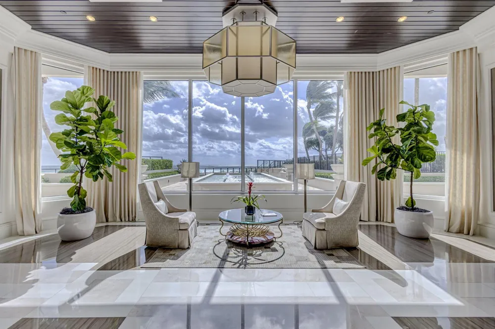 2700 Ocean Drive #905B Riviera Beach, FL 33404