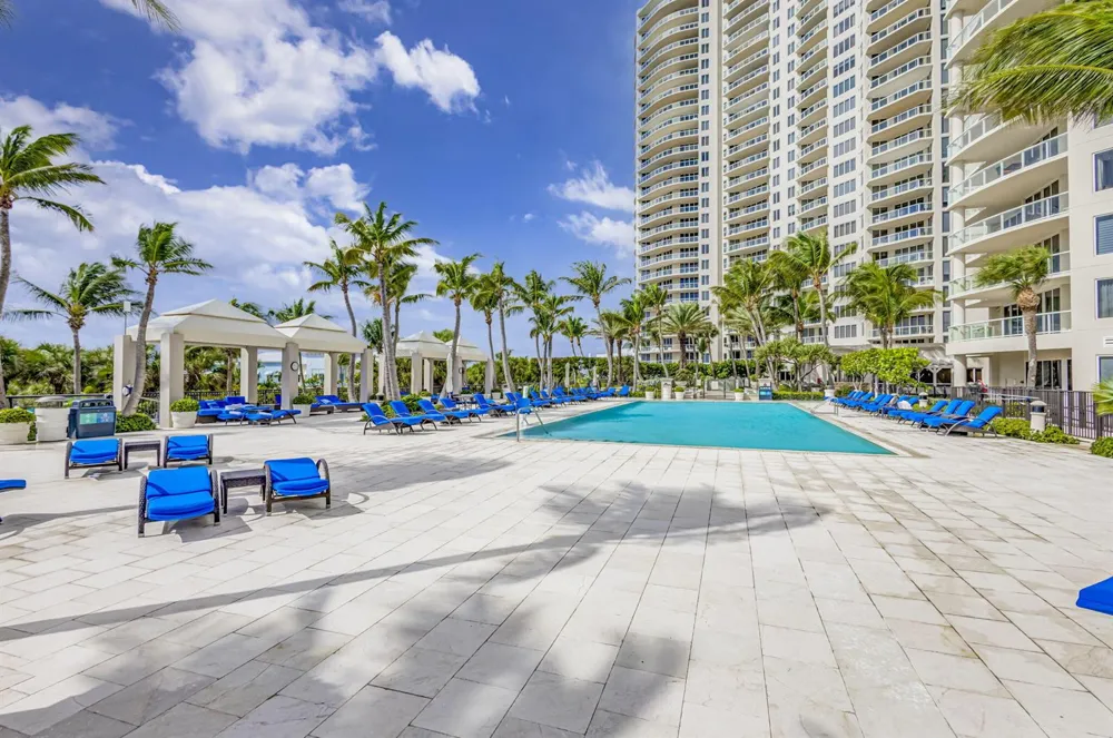 2700 Ocean Drive #905B Riviera Beach, FL 33404