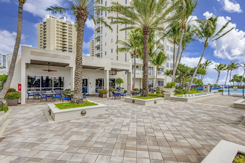 2700 Ocean Drive #905B Riviera Beach, FL 33404