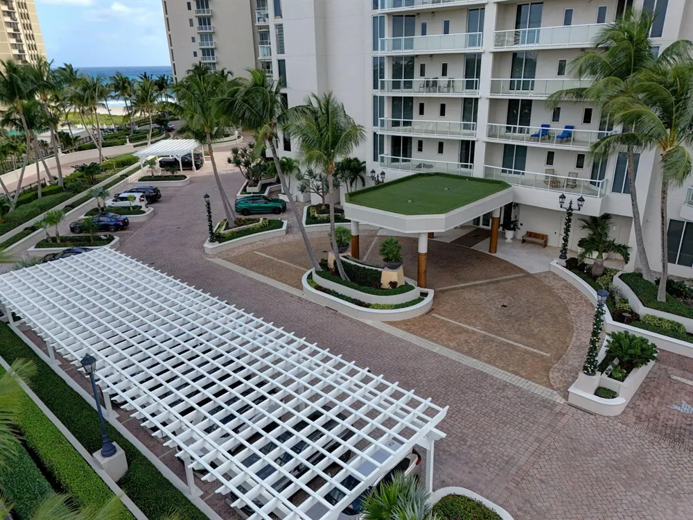 2700 Ocean Drive #905B Riviera Beach, FL 33404