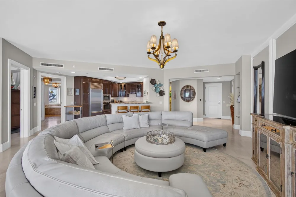 2700 Ocean Drive #905B Riviera Beach, FL 33404