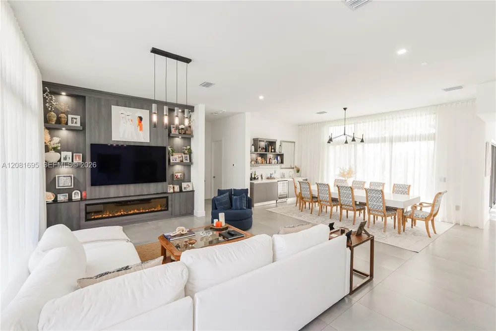 16766 Natures Way Weston, FL 33326