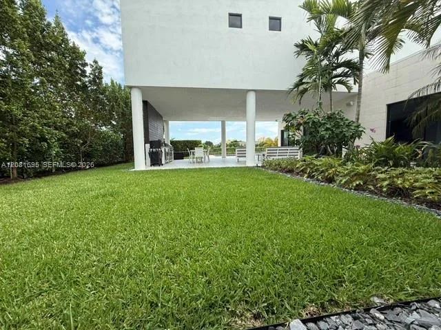 16766 Natures Way Weston, FL 33326