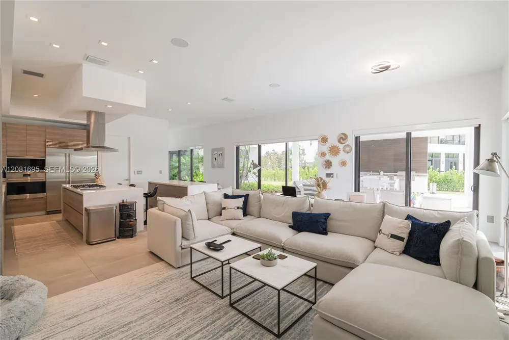 16766 Natures Way Weston, FL 33326