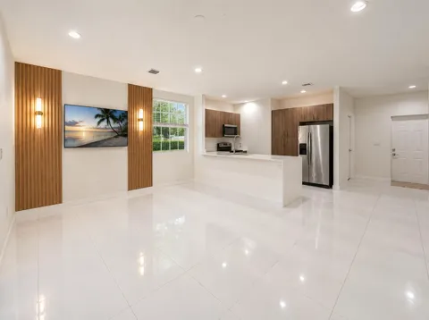 1030 Crystal Way #104