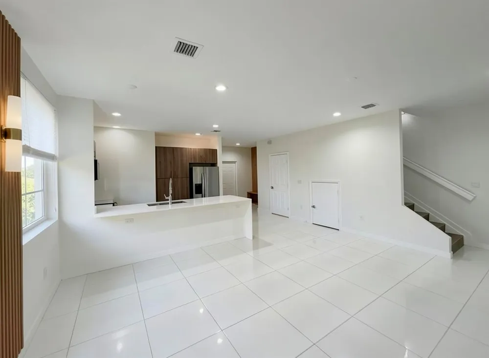 1030 Crystal Way #104 Delray Beach, FL 33444