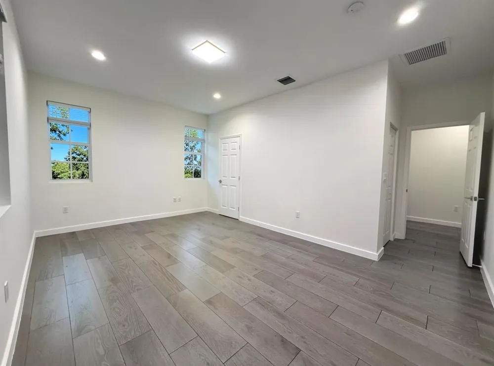 1030 Crystal Way #104 Delray Beach, FL 33444
