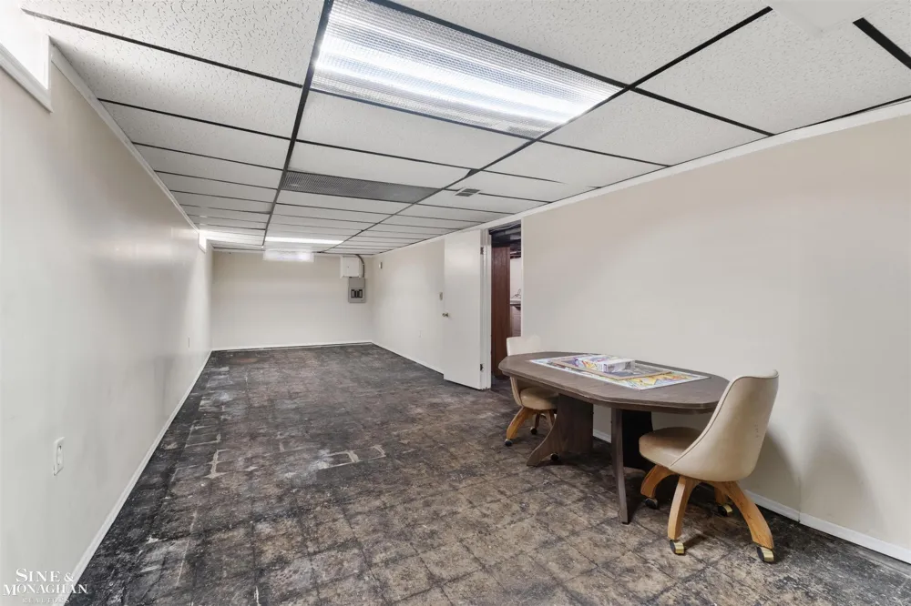 19655 Opal Street Clinton Charter Township, MI 48035