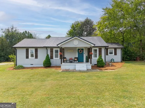 691 Clarkwood RD