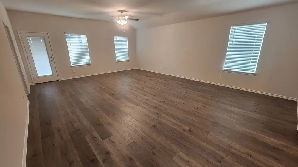 1216 Breezy Oak Drive Nevada, TX 75173
