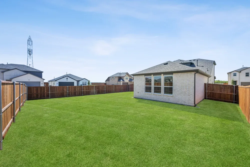 1221 Triton Drive Seagoville, TX 75159