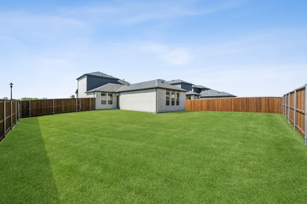 1221 Triton Drive Seagoville, TX 75159