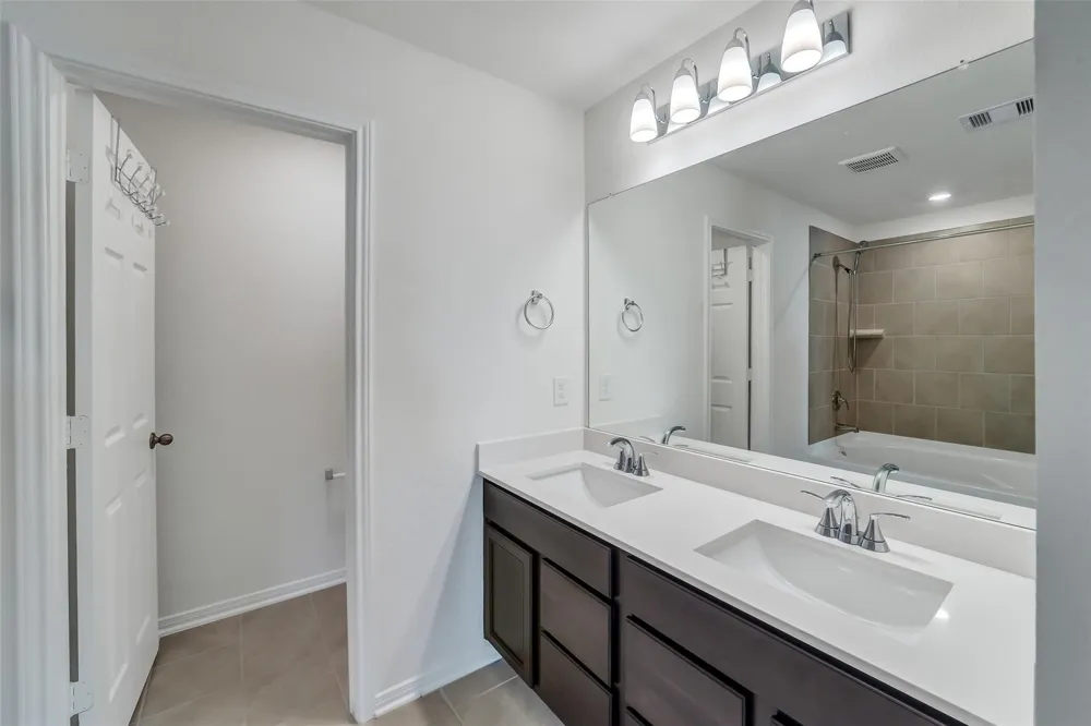 2844 Grand Anse Drive Katy, TX 77493