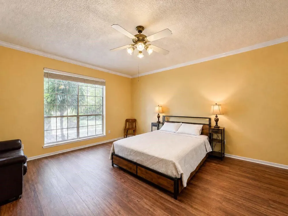 1250 Hunter Wood Drive League City, TX 77573