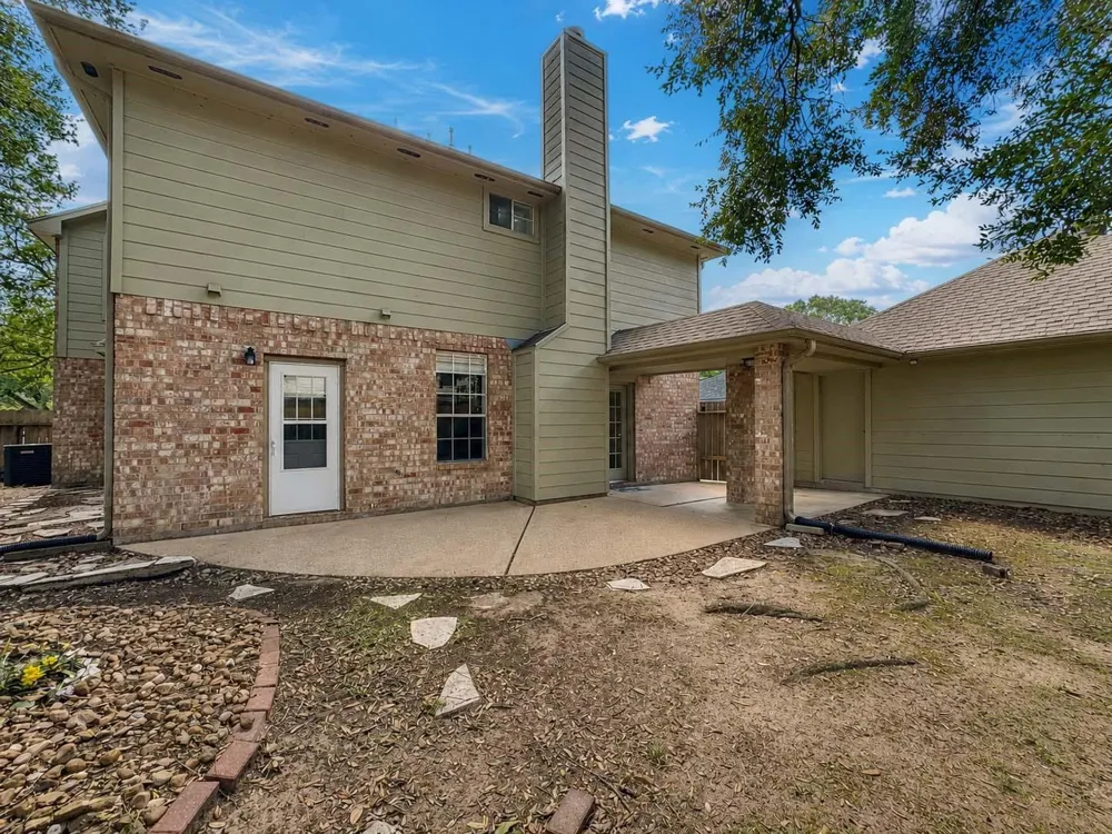 1250 Hunter Wood Drive League City, TX 77573