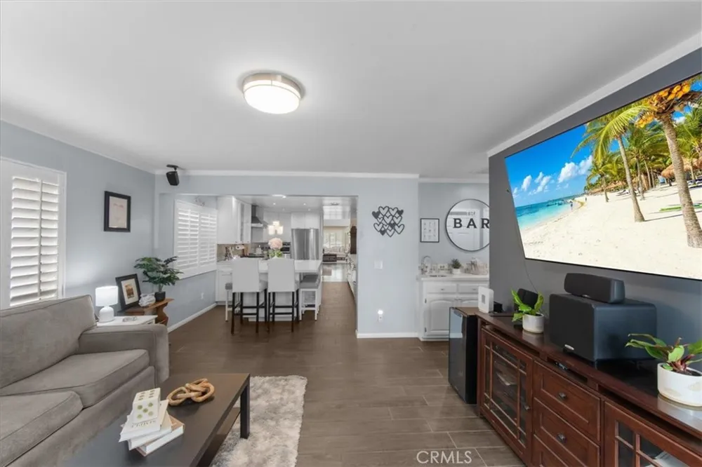 23549 Cherry Newhall, CA 91321