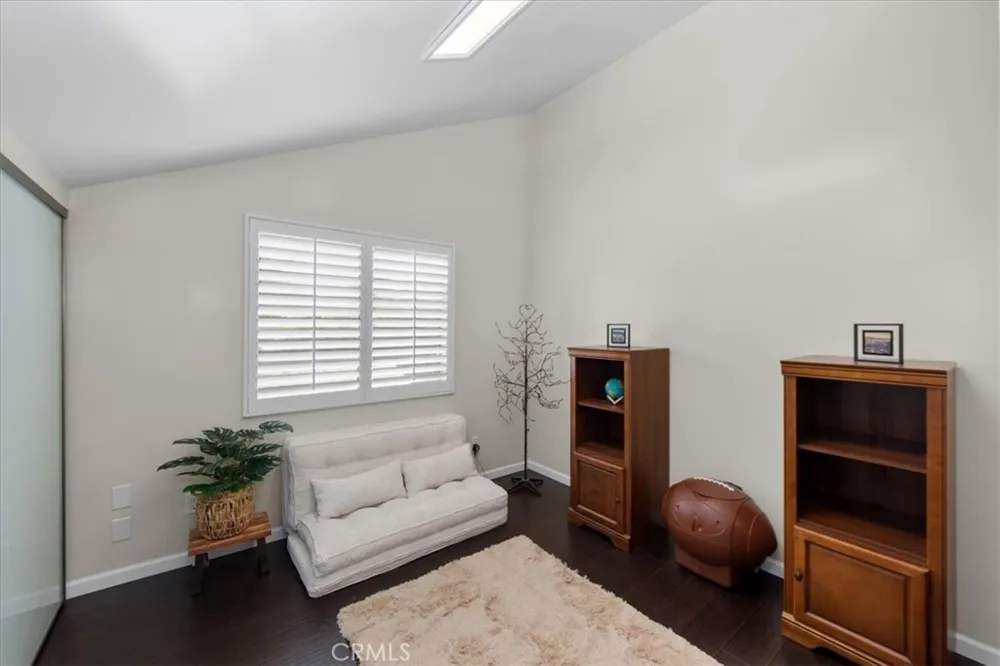 23549 Cherry Newhall, CA 91321