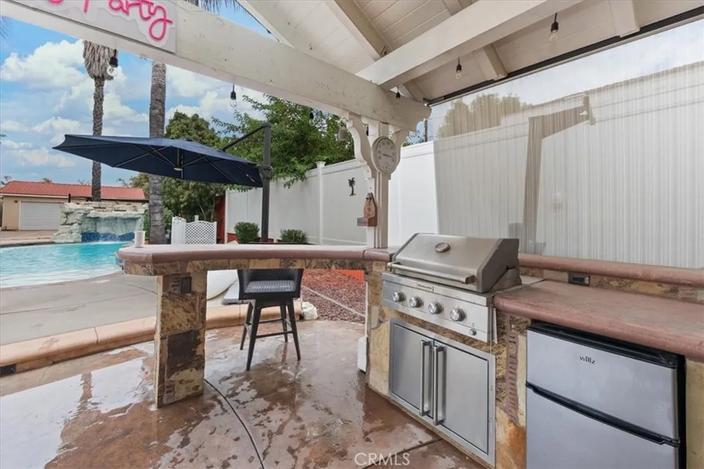 23549 Cherry Newhall, CA 91321