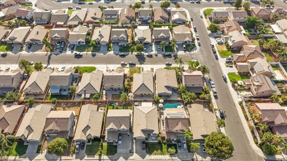 3287 El Nido Perris, CA 92571