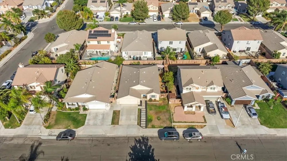 3287 El Nido Perris, CA 92571
