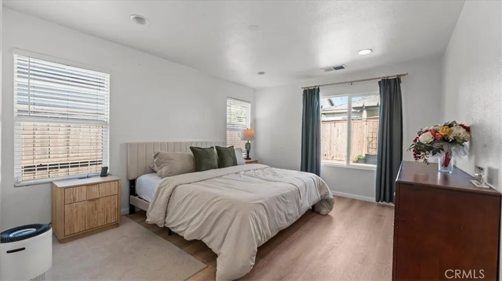 3287 El Nido Perris, CA 92571