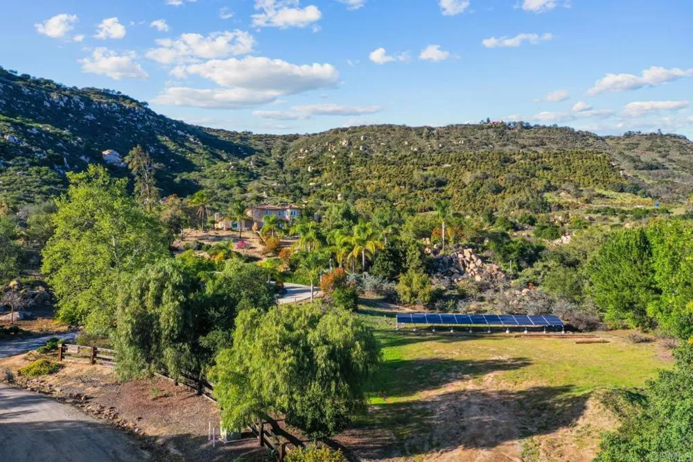 19700 Calle Pena Huerta Temecula, CA 92590