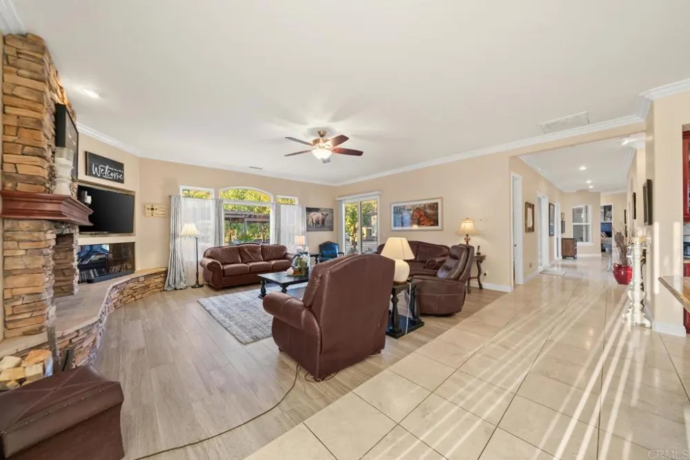 19700 Calle Pena Huerta Temecula, CA 92590