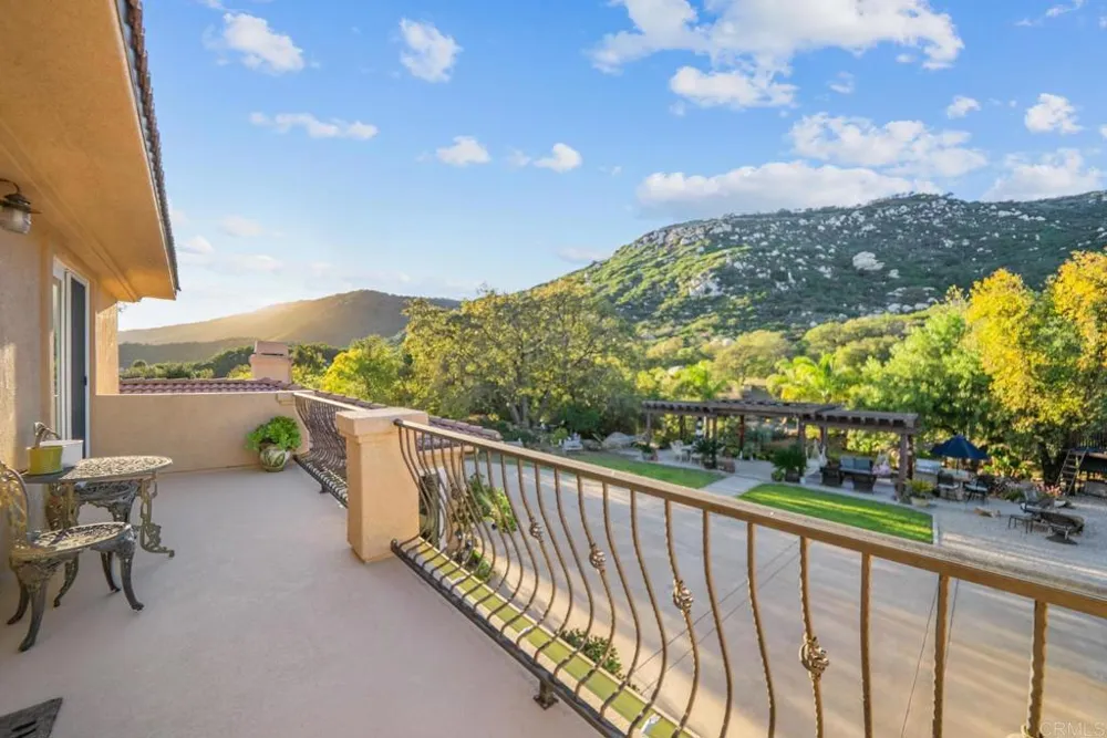 19700 Calle Pena Huerta Temecula, CA 92590