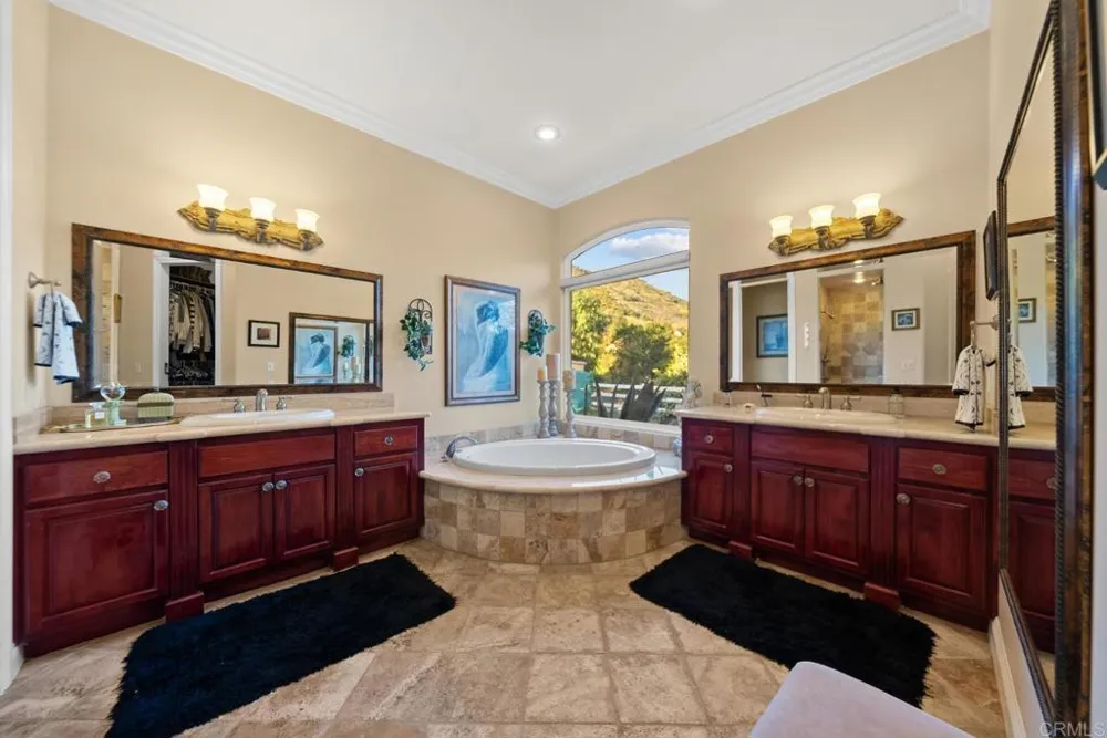 19700 Calle Pena Huerta Temecula, CA 92590
