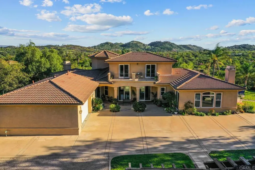 19700 Calle Pena Huerta Temecula, CA 92590