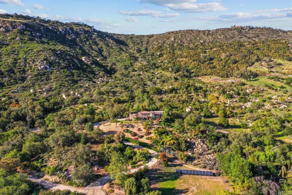 19700 Calle Pena Huerta Temecula, CA 92590