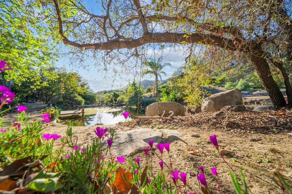 19700 Calle Pena Huerta Temecula, CA 92590