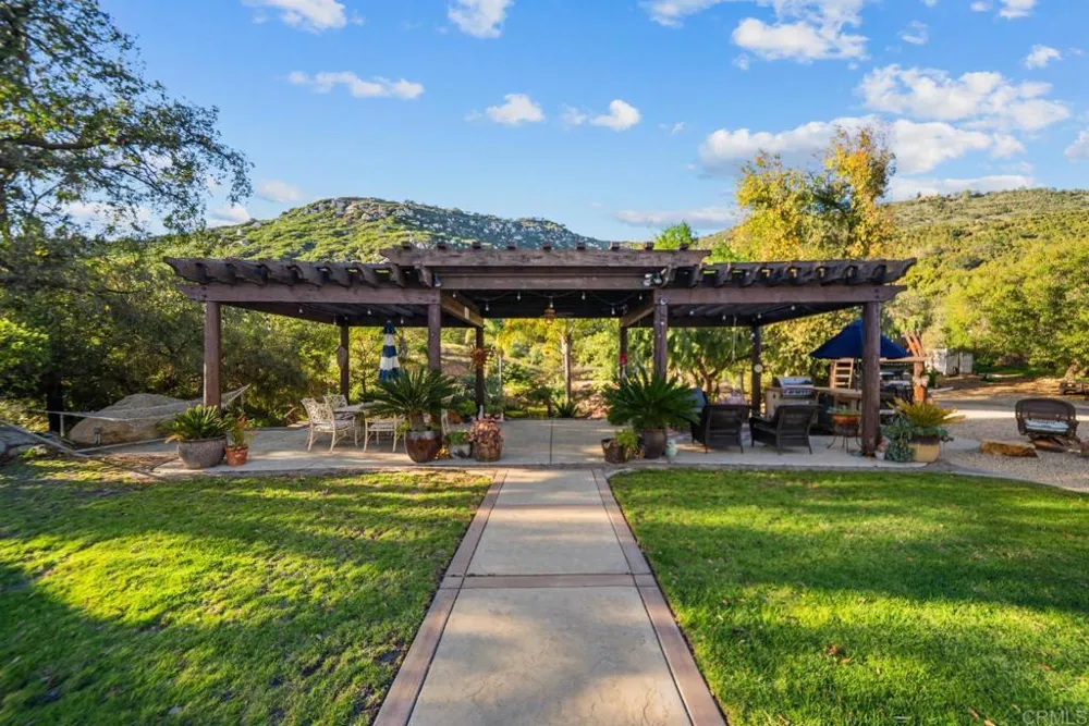 19700 Calle Pena Huerta Temecula, CA 92590