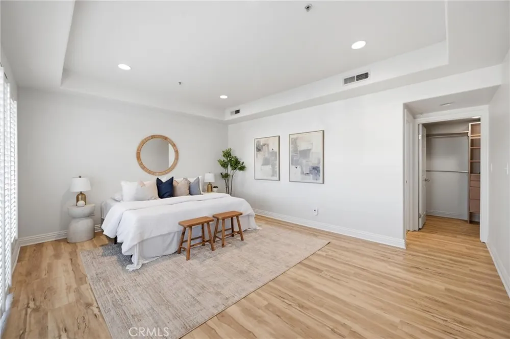 10833 Kling Street #4 North Hollywood, CA 91602