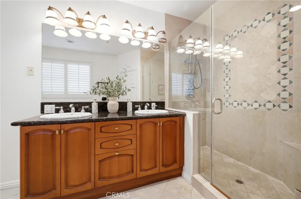 10833 Kling Street #4 North Hollywood, CA 91602
