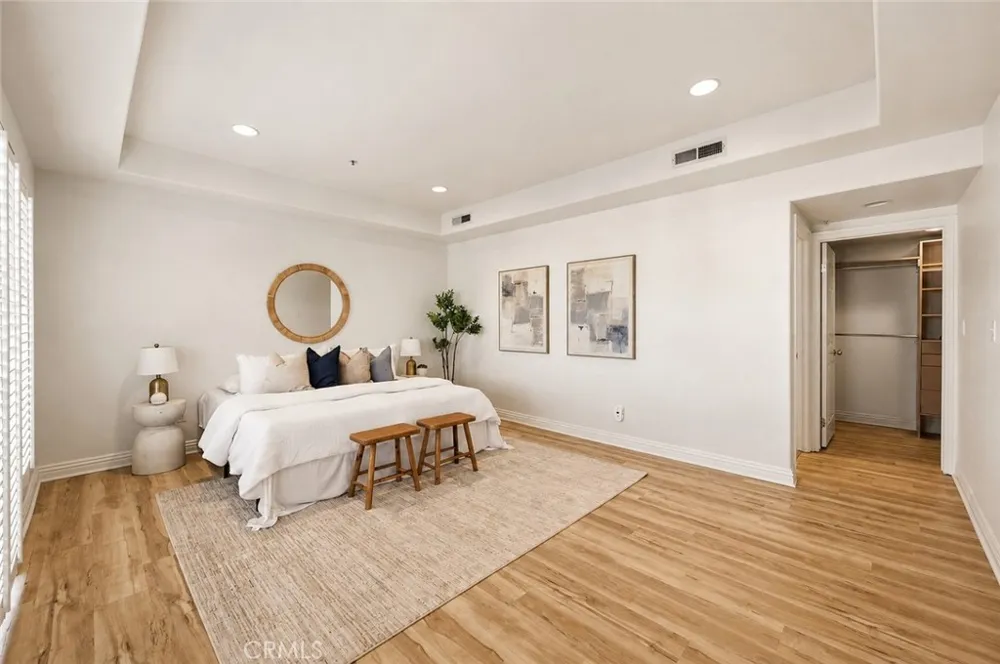 10833 Kling Street #4 North Hollywood, CA 91602