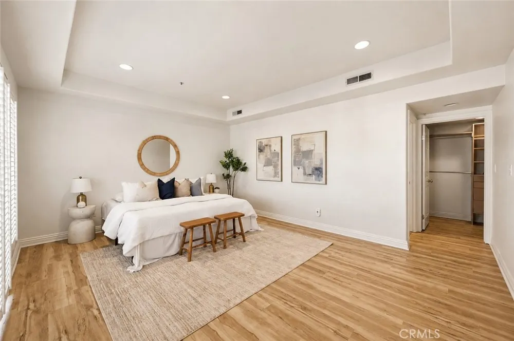 10833 Kling Street #4 North Hollywood, CA 91602