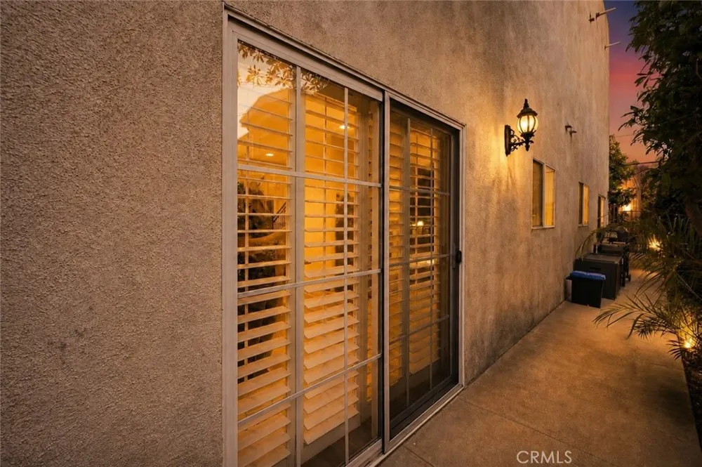 10833 Kling Street #4 North Hollywood, CA 91602