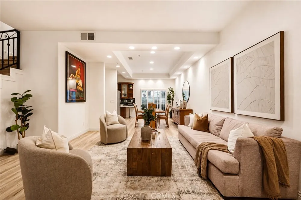 10833 Kling Street #4 North Hollywood, CA 91602